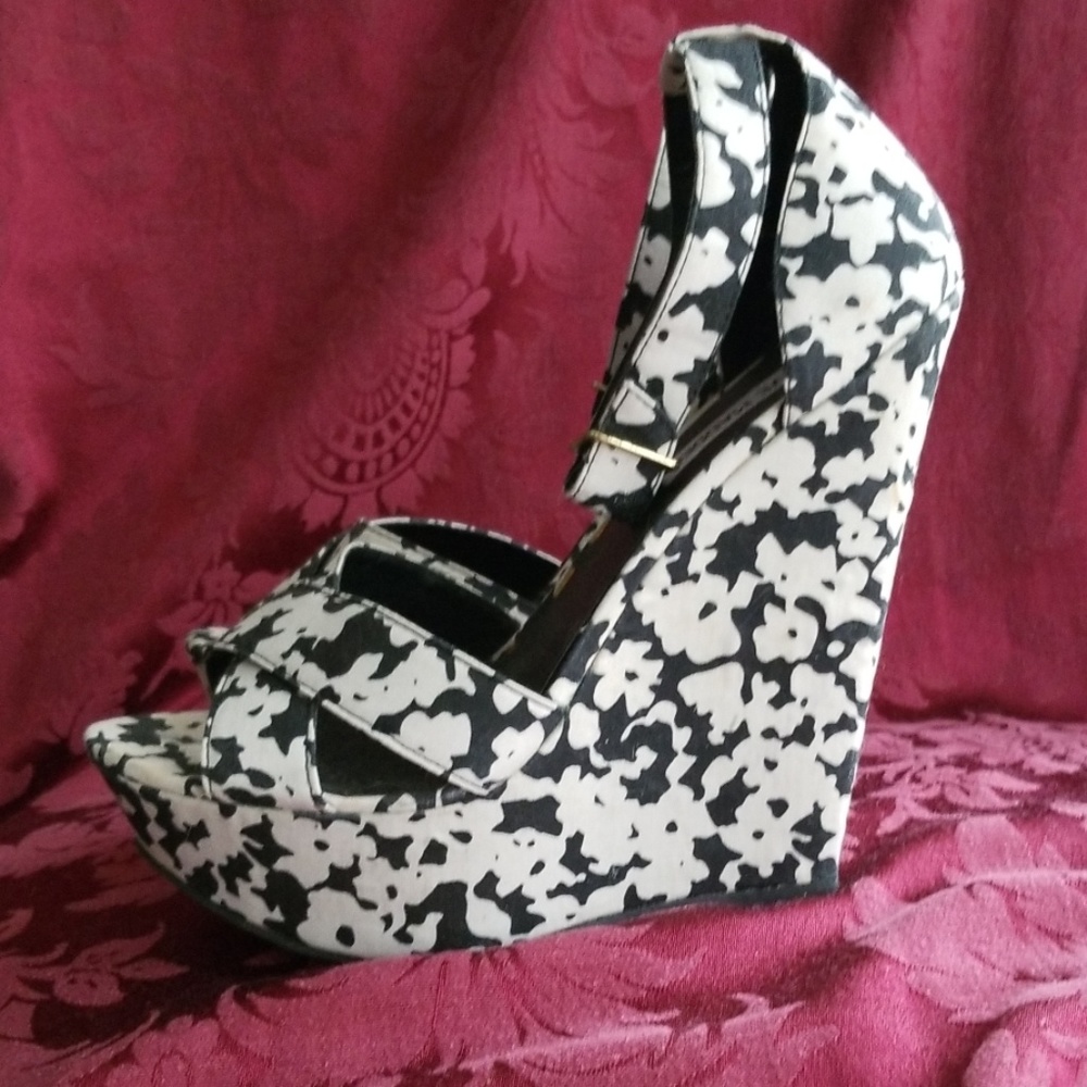 Steve Madden Heels size 7M